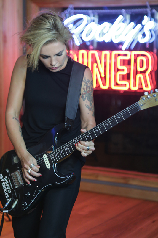 Sarah Mcleod: New Video for 'Wild Hearts' + Extended National Tour Dates - blog post image